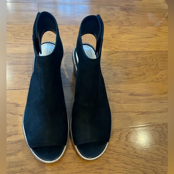 Brand new Clarks black leather shoes, women’s size EU41, Glacier Charm. - Picture 4 of 7